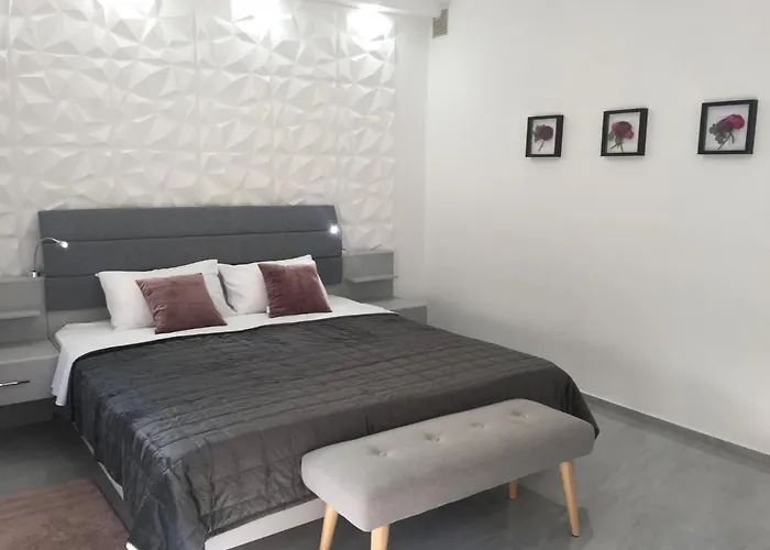 Apartman Sonas 2 With Free Private Parking