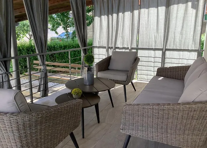Apartman Sonas 2 With Free Private Parking